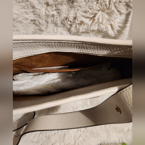 Coach Varsity Emery - Picture 4 of 4